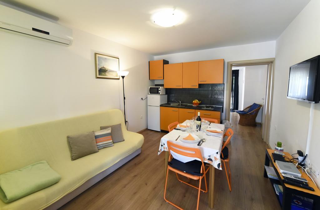 Apartments Rudy Jadranovo Luaran gambar