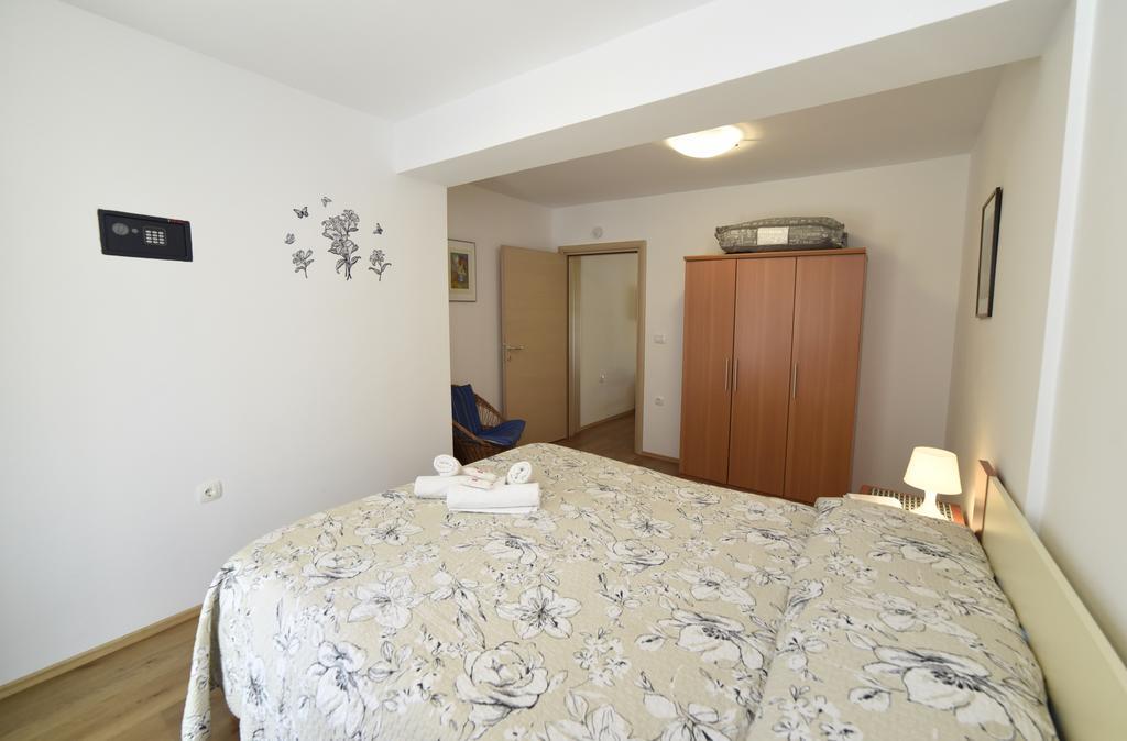 Apartments Rudy Jadranovo Luaran gambar