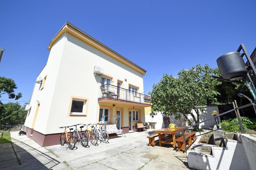 Apartments Rudy Jadranovo Luaran gambar