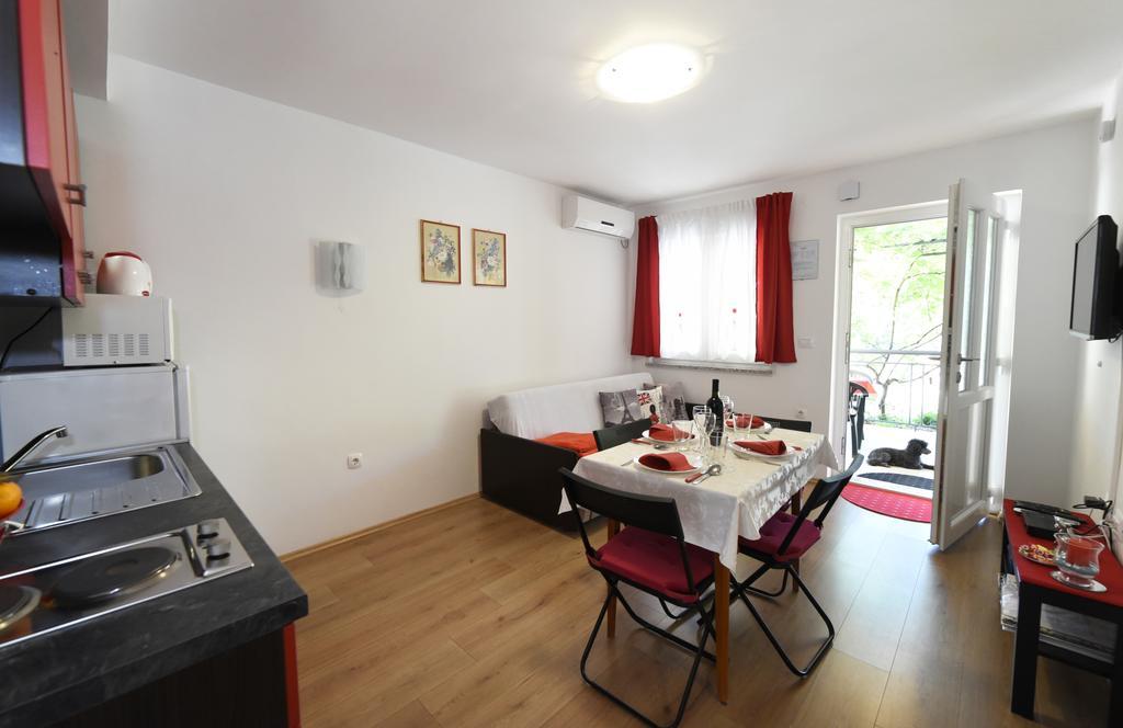 Apartments Rudy Jadranovo Luaran gambar